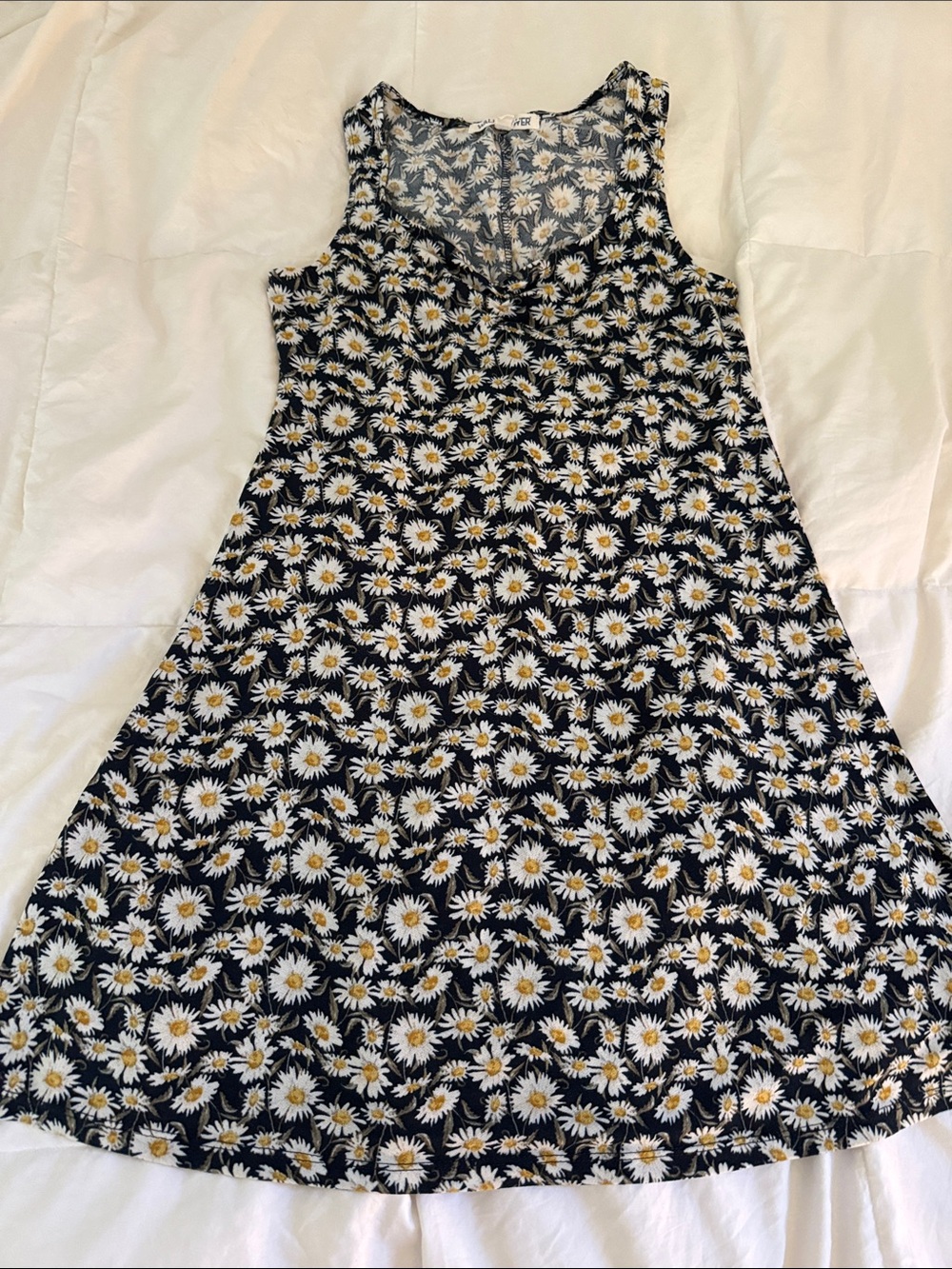 Women’s Black Daisy Print Sleeveless A-Line Dress